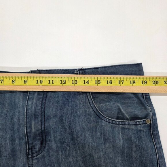 Denim Culture Jeans Mens 38x32 Relaxed Fit Straight Leg Medium Wash 5-Pocket - Picture 8 of 14